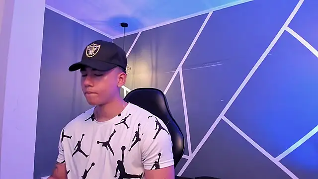 Snapshot of Draven_Marceaux chatting on February 2026 11:21:02 AM Draven Marceaux online show from February 2026 11:21:02 AM