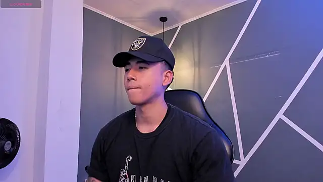 Snapshot of Draven_Marceaux chatting on February 2026 11:31:02 AM Draven Marceaux online show from February 2026 11:31:02 AM