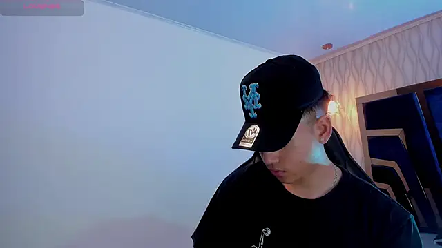 Snapshot of Draven_Marceaux chatting on February 2026 11:43:02 AM Draven Marceaux online show from February 2026 11:43:02 AM