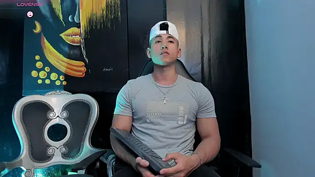 Snapshot of Draven_Marceaux chatting on October 2025 12:00:02 AM Draven Marceaux online show from October 2025 12:00:02 AM