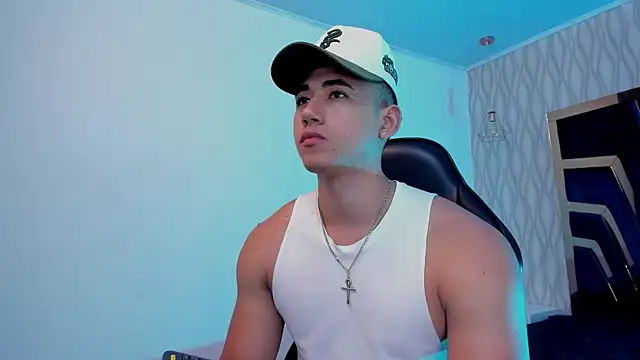 Snapshot of Draven_Marceaux chatting on October 2025 11:31:02 AM Draven Marceaux online show from October 2025 11:31:02 AM