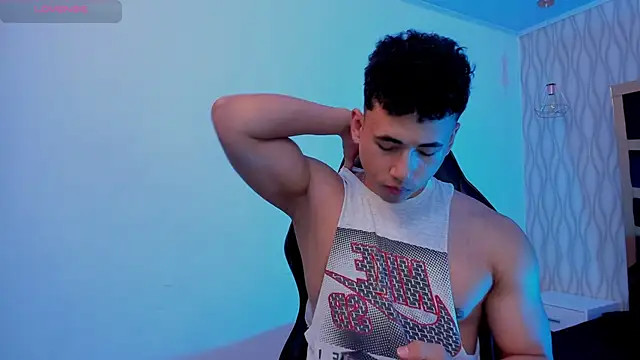 Snapshot of Draven_Marceaux chatting on November 2025 11:26:01 AM Draven Marceaux online show from November 2025 11:26:01 AM