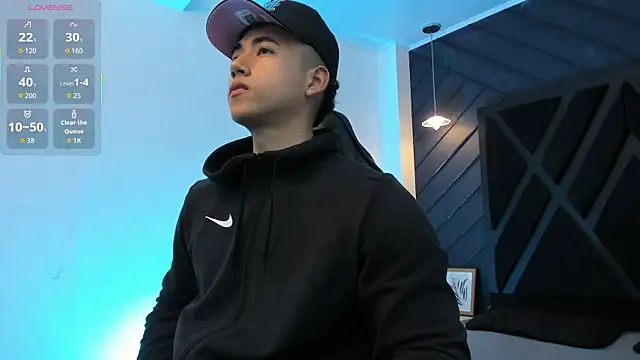 Snapshot of Draven_Marceaux chatting on January 2026 11:17:02 AM Draven Marceaux online show from January 2026 11:17:02 AM