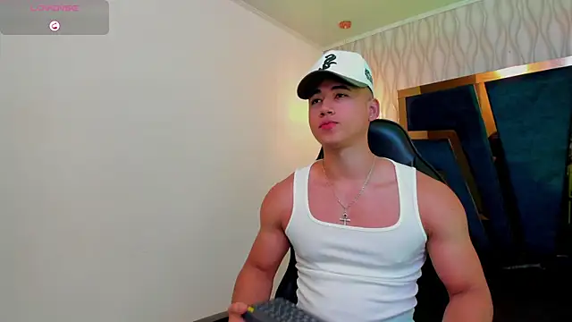 Snapshot of Draven_Marceaux chatting on October 2025 11:47:02 AM Draven Marceaux online show from October 2025 11:47:02 AM