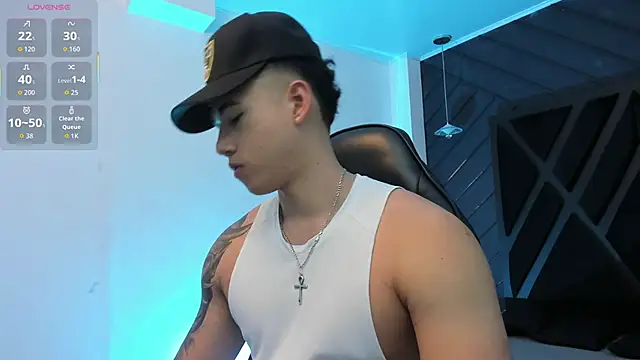 Snapshot of Draven_Marceaux chatting on December 2025 11:25:02 AM Draven Marceaux online show from December 2025 11:25:02 AM