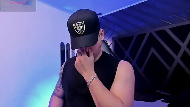 Snapshot of Draven_Marceaux chatting on February 2026 11:39:02 AM Draven Marceaux online show from February 2026 11:39:02 AM