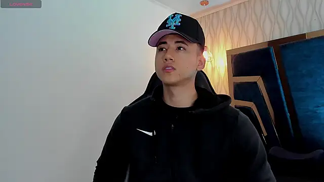 Snapshot of Draven_Marceaux chatting on February 2026 11:34:02 AM Draven Marceaux online show from February 2026 11:34:02 AM