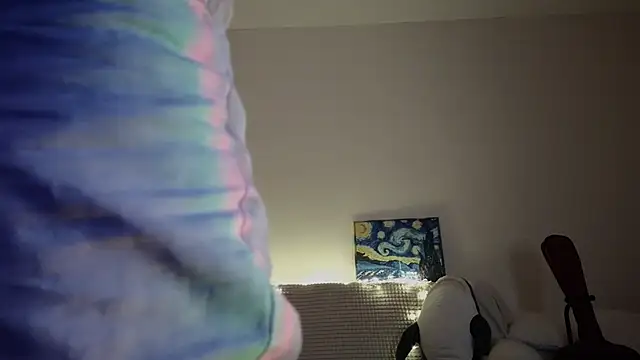 Pixxxis online show from November 2025 01:06:01 AM