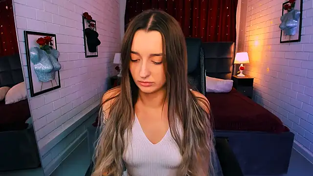 Snapshot of AliceLids chatting on October 2025 01:56:01 PM AliceLids online show from October 2025 01:56:01 PM