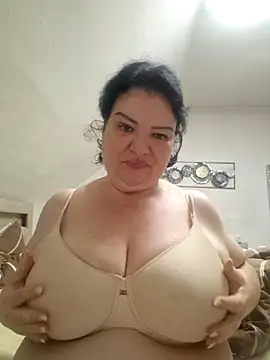 curvymilfxx990 online show from October 2025 08:07:01 PM