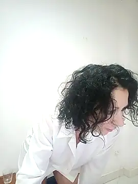 ValleriWind online show from November 2025 12:04:01 AM