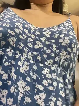 wildpussycat69 online show from May 2026 03:33:02 AM
