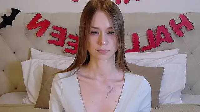 KarolinaConner online show from October 2025 04:02:02 AM