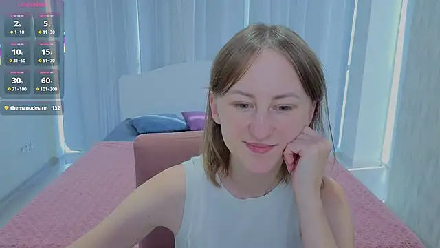 LuluChiiii online show from September 2025 10:42:01 AM