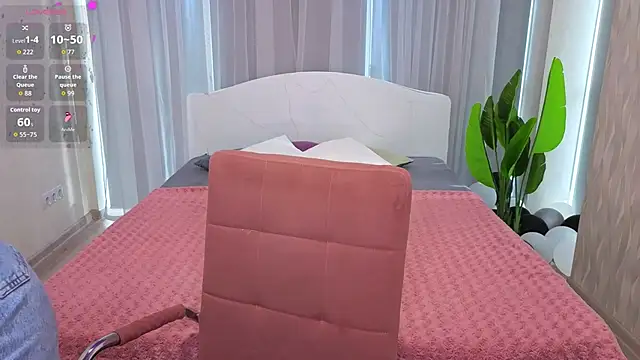 LuluChiiii online show from November 2025 10:48:01 AM