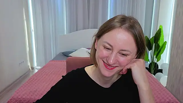 LuluChiiii online show from November 2025 10:52:02 AM