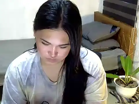 Snapshot of Annierose_ts chatting on October 2025 10:00:01 PM Annierose ts online show from October 2025 10:00:01 PM