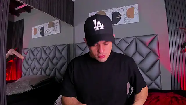 Snapshot of William_Steel_ chatting on September 2025 11:39:02 AM William Steel online show from September 2025 11:39:02 AM