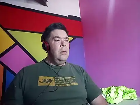 Snapshot of BabyBearMilk chatting on November 2025 03:51:01 PM BabyBearMilk online show from November 2025 03:51:01 PM