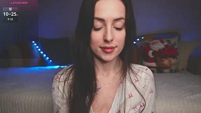 Snapshot of SakuraSara chatting on February 2026 03:45:02 PM SakuraSara online show from February 2026 03:45:02 PM