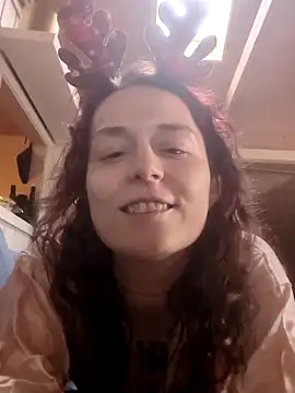 marijacucu online show from October 2025 11:53:01 AM