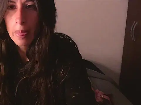 Snapshot of NathaSlave chatting on February 2026 06:55:01 AM NathaSlave online show from February 2026 06:55:01 AM