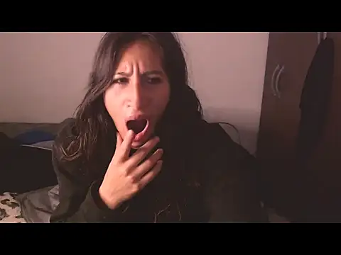 Snapshot of NathaSlave chatting on January 2026 09:02:01 AM NathaSlave online show from January 2026 09:02:01 AM