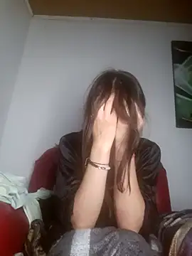 Snapshot of NathaSlave chatting on December 2025 06:03:01 AM NathaSlave online show from December 2025 06:03:01 AM