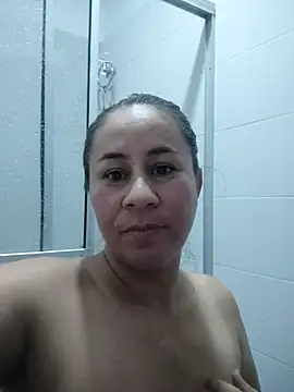 Nala1986 online show from October 2025 09:06:01 PM