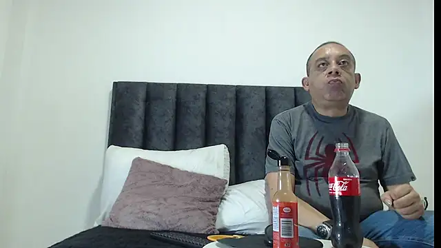 Snapshot of GabrielandAbigail chatting on November 2025 02:38:01 PM GabrielandAbigail online show from November 2025 02:38:01 PM