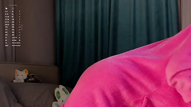 Snapshot of DarylAshworth chatting on December 2025 01:28:01 AM DarylAshworth online show from December 2025 01:28:01 AM