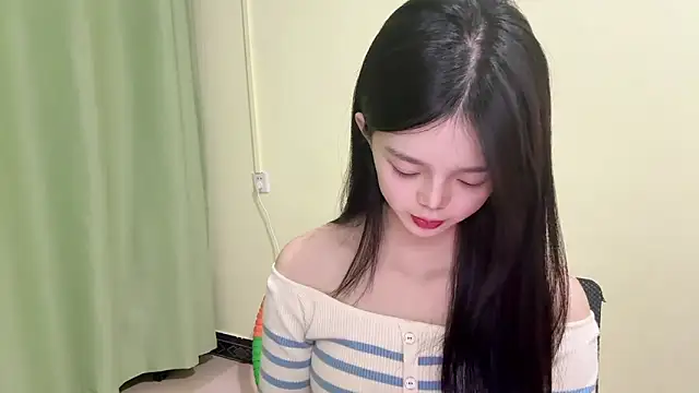 Nicole-13 online show from November 2025 11:24:01 AM