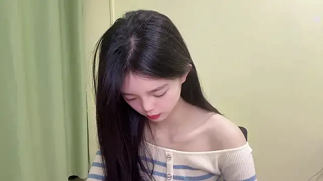 Nicole-13 online show from November 2025 10:19:02 AM