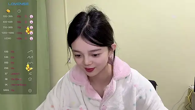 Snapshot of Nicole-13 chatting on October 2025 01:54:02 PM Nicole-13 online show from October 2025 01:54:02 PM