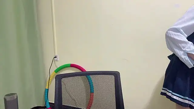 Nicole-13 online show from December 2025 12:31:01 PM