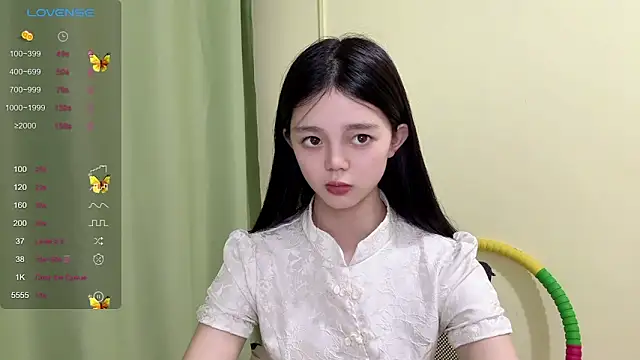 Snapshot of Nicole-13 chatting on October 2025 02:40:01 PM Nicole-13 online show from October 2025 02:40:01 PM