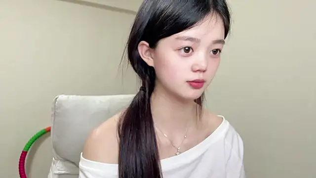 Nicole-13 online show from May 2026 02:44:02 PM