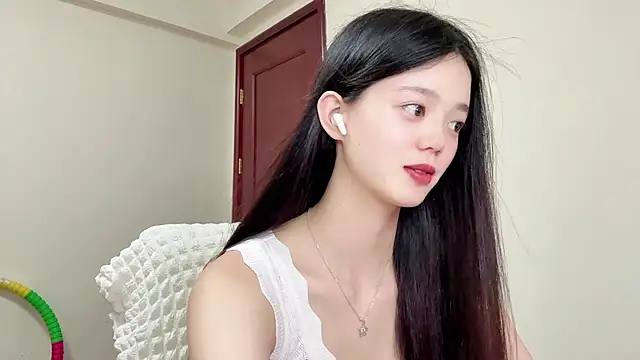 Snapshot of Nicole-13 chatting on July 2026 10:11:01 AM Nicole-13 online show from July 2026 10:11:01 AM