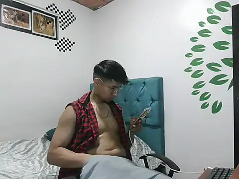 sebasbabyhot online show from November 2025 06:12:01 PM