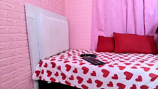 suzanhot 30 online show from August 2026 08:29:02 PM