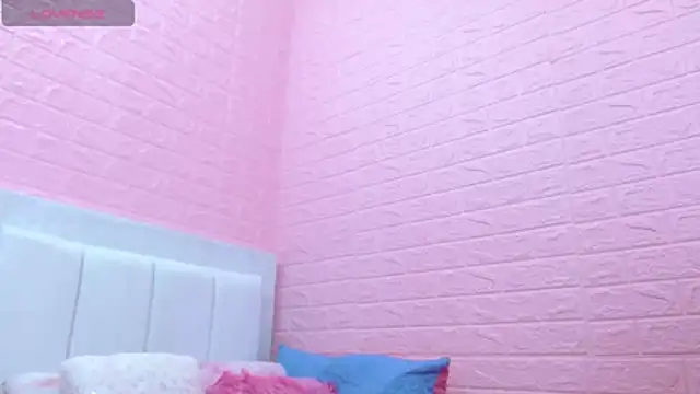 suzanhot 30 online show from April 2026 08:59:02 PM