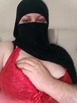 dolgunguzellik online show from March 2026 07:58:01 PM