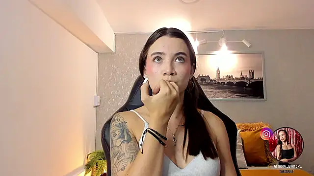 aitana baker  online show from October 2025 08:02:01 PM