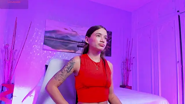 aitana baker  online show from October 2025 07:37:02 PM