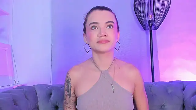 aitana baker  online show from October 2025 04:14:01 AM