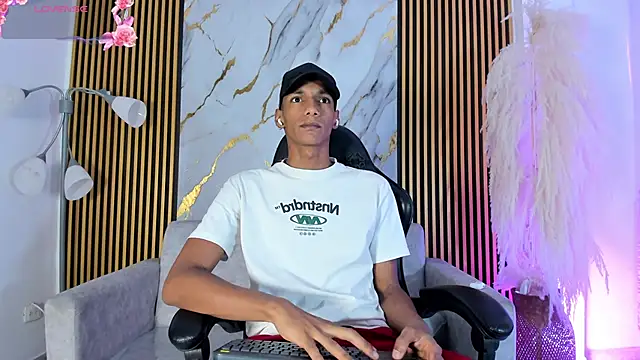 JulienSaint online show from December 2025 11:56:02 AM