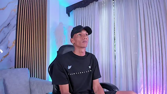 JulienSaint online show from October 2025 12:28:01 PM