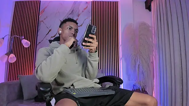 JulienSaint online show from January 2026 11:06:02 AM