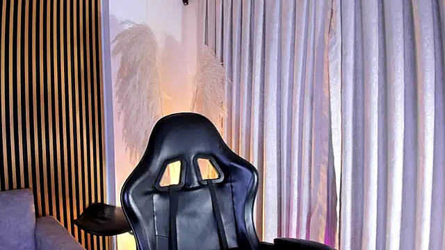 JulienSaint online show from March 2026 11:23:01 AM