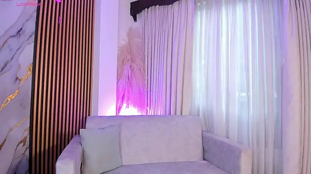 JulienSaint online show from September 2025 11:57:01 AM